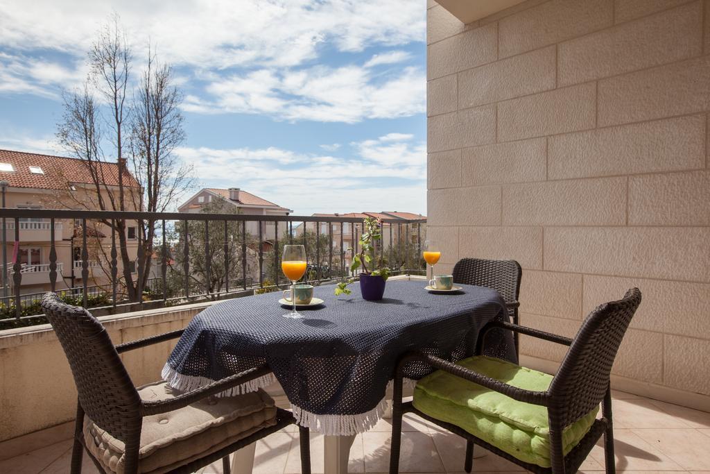 Apartments Tino Makarska Szoba fotó