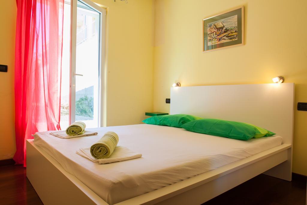Apartments Tino Makarska Szoba fotó
