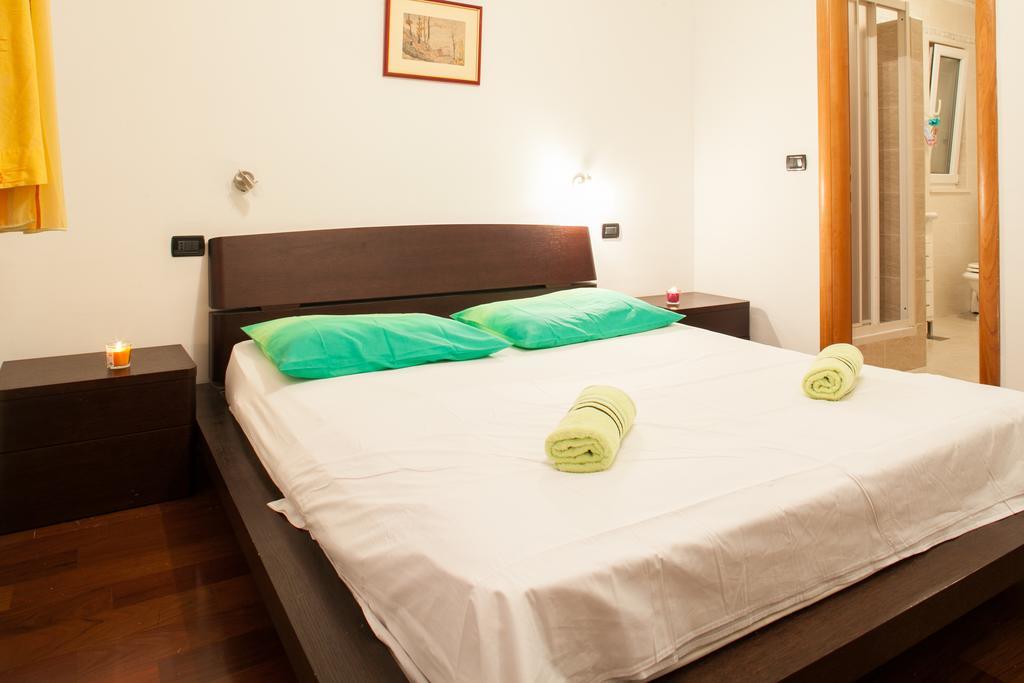 Apartments Tino Makarska Szoba fotó