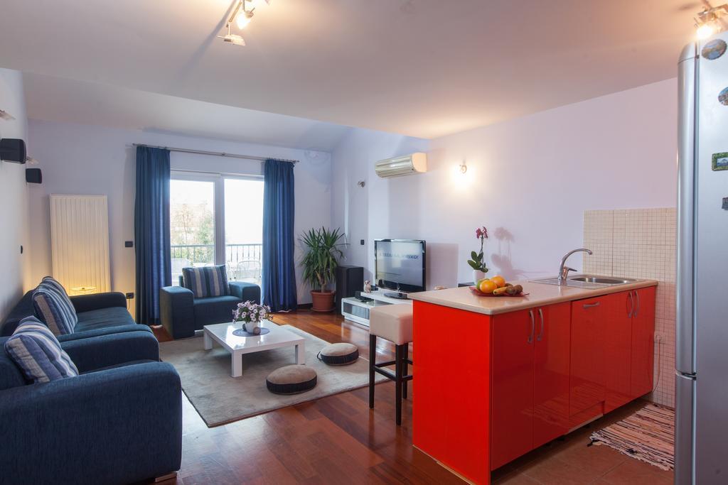 Apartments Tino Makarska Szoba fotó